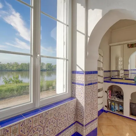 Jacuzzi Et Vue Sur Loire - Maison D'Hotes L'Odyssee La Chapelle-sur-Loire Exterior foto
